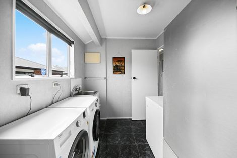 Photo of property in 113 Avalon Drive, Nawton, Hamilton, 3200