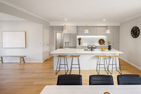 Photo of property in 82 Grey Street, Cambridge, 3434