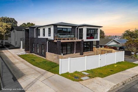 Photo of property in 15 Tomlinson Street, Hillpark, Auckland, 2102