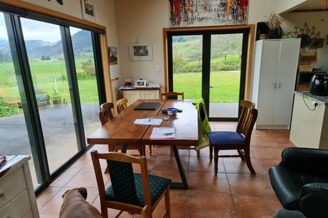 Photo of property in 72 Hotham Street, Murchison, 7007