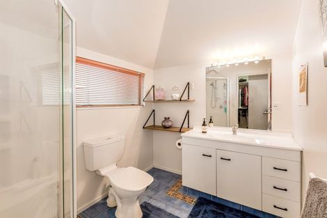 Photo of property in 10 Glengavel Grove, Papakowhai, Porirua, 5024