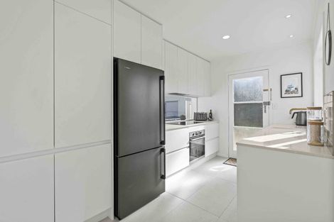 Photo of property in 24 Tramway Road, Beach Haven, Auckland, 0626