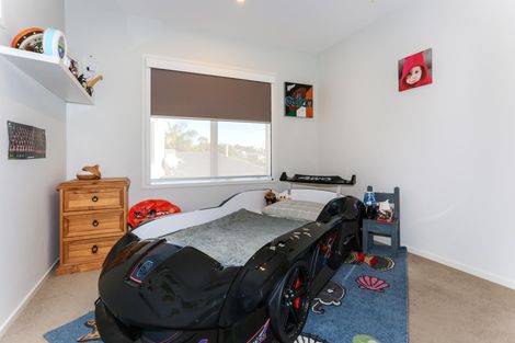 Photo of property in 64 Isabella Drive, Pukekohe, 2120