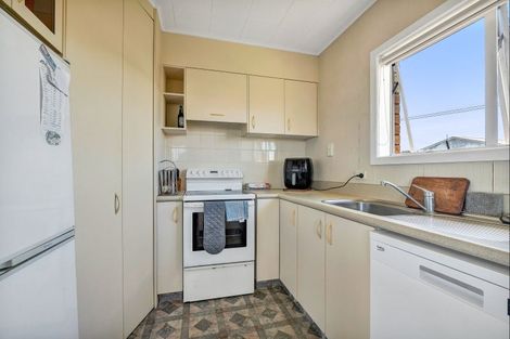 Photo of property in 38 Clemow Road, Fitzroy, New Plymouth, 4312