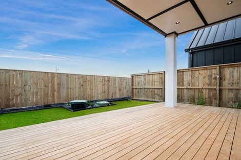 Photo of property in 12 Coopworth Street, Karaka, 2580