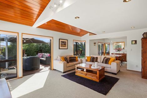 Photo of property in 1 Maygrove Drive, Orewa, 0931