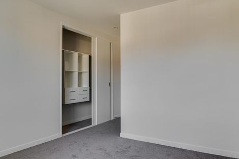 Photo of property in 7/21 Akoranga Drive, Northcote, Auckland, 0627