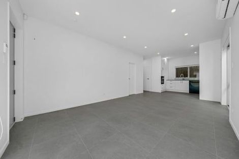 Photo of property in 9 Edgerton Road, Te Atatu Peninsula, Auckland, 0610