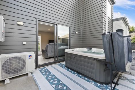 Photo of property in 13/15u Onukutara Place, Huntington, Hamilton, 3281