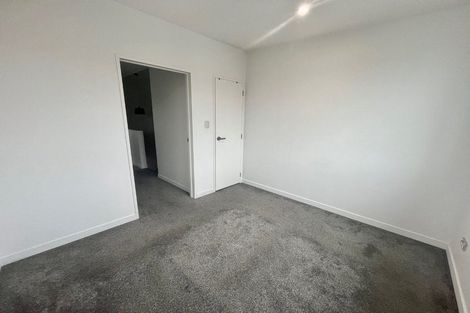 Photo of property in 32 Parahau Road, Papakura, 2110