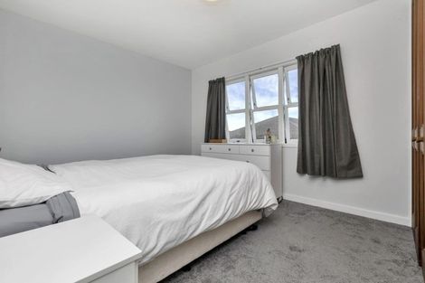 Photo of property in 622 East Coast Road, Pinehill, Auckland, 0630