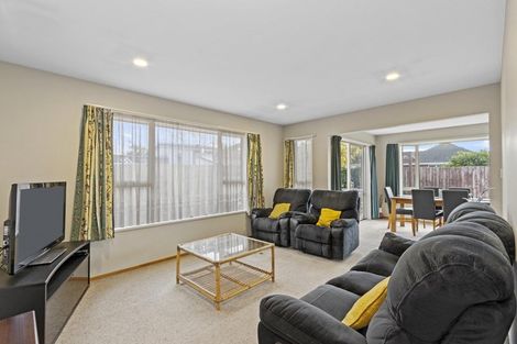Photo of property in 5a Greenwood Close, Mairehau, Christchurch, 8013