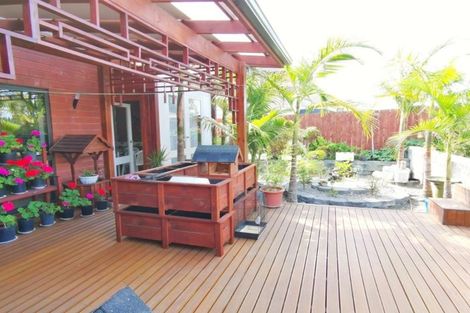 Photo of property in 20 San Prospero Crescent, Henderson, Auckland, 0612