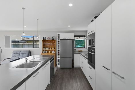 Photo of property in 87 Rannoch Drive, Broomfield, Christchurch, 8042