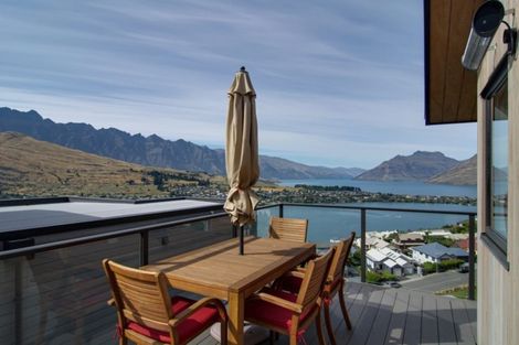 Photo of property in 3 Conifer Lane, Queenstown, 9300