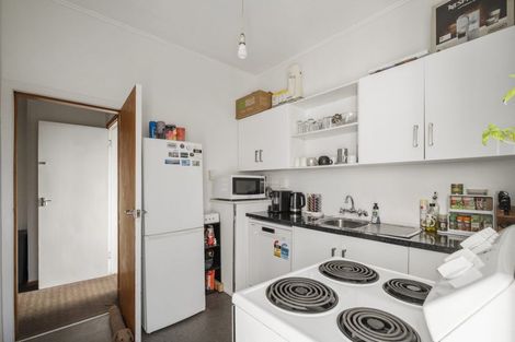 Photo of property in 11 Caroline Street, Mount Victoria, Wellington, 6011
