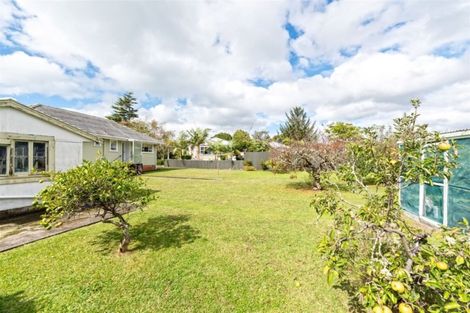 Photo of property in 676 Te Atatu Road, Te Atatu Peninsula, Auckland, 0610
