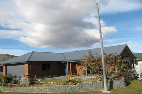 Photo of property in 6 Fenwick Crescent, Cromwell, 9310