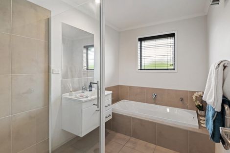 Photo of property in 16d Crown Close, Prebbleton, 7604