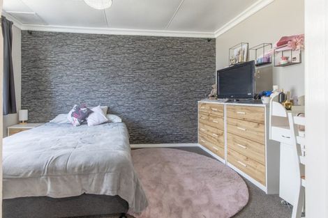 Photo of property in 2 Manila Street, Dannevirke, 4930