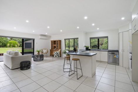 Photo of property in 16 Pukematawai Lane, Levin, 5571