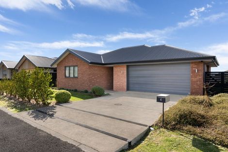Photo of property in 4 Burke Lane, Amberley, 7410