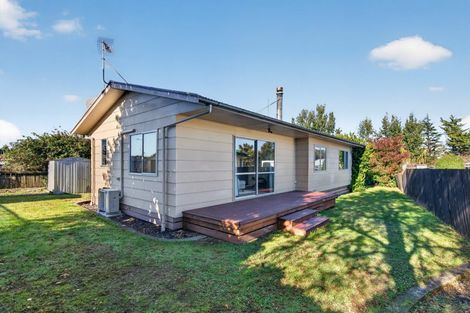 Photo of property in 8b Kupe Drive, Carterton, 5713