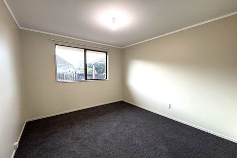 Photo of property in 18 Cargill Grove, Kelvin Grove, Palmerston North, 4414