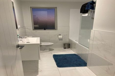 Photo of property in 7c Yeoman Place, Howick, Auckland, 2014