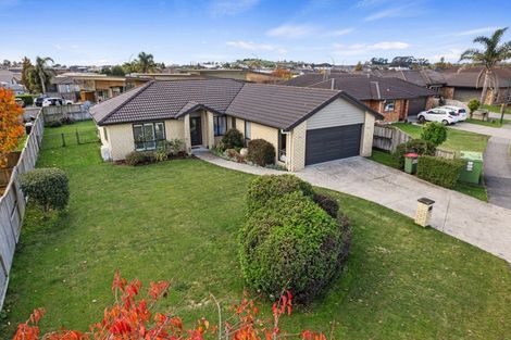 Photo of property in 102 Farringdon Avenue, Rototuna North, Hamilton, 3210
