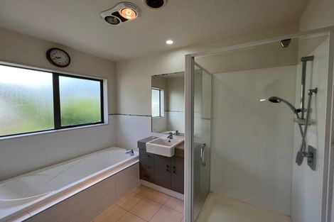 Photo of property in 135 Jeffs Road, Flat Bush, Auckland, 2016