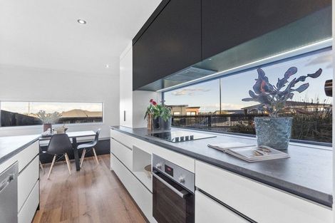 Photo of property in 17 Pragma Rise, Rototuna North, Hamilton, 3210