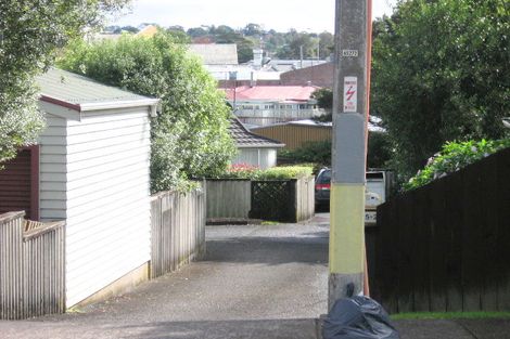 Photo of property in 2/55 Newington Road, Henderson, Auckland, 0612