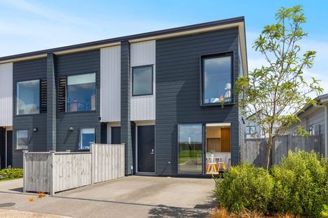 Photo of property in 26 Rauriki Lane, Rosehill, Papakura, 2113