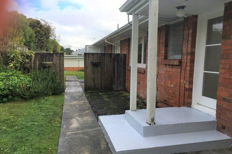 Photo of property in 3/10a Fenwick Avenue, Milford, Auckland, 0620