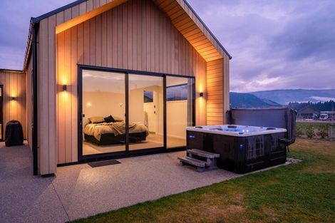 Photo of property in Northlake, 14 Hawkdun Place, Wanaka, 9305