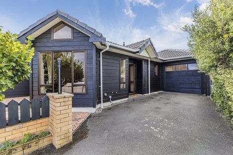 Photo of property in 2/4u Richard Street, Titahi Bay, Porirua, 5022