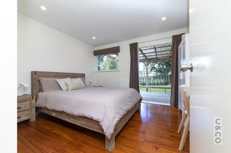 Photo of property in 43 Cambridge Road, Riverhead, 0820