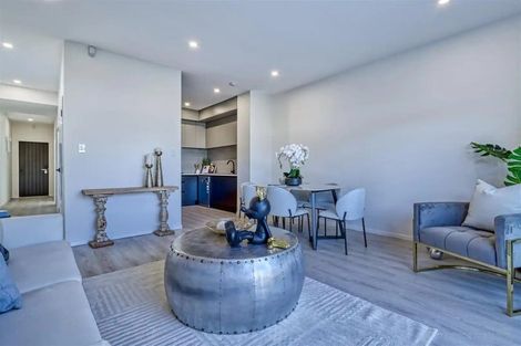 Photo of property in 17a Waka Ama Road, Karaka, 2113