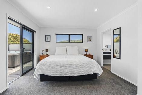 Photo of property in 6 Terli Way, Glen Avon, New Plymouth, 4312