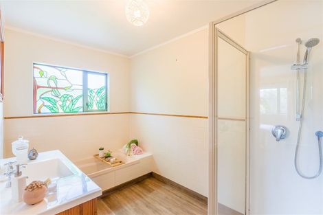 Photo of property in 191 Mazengarb Road, Paraparaumu, 5032