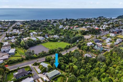 Photo of property in 1185b South Road, Oakura, 4314