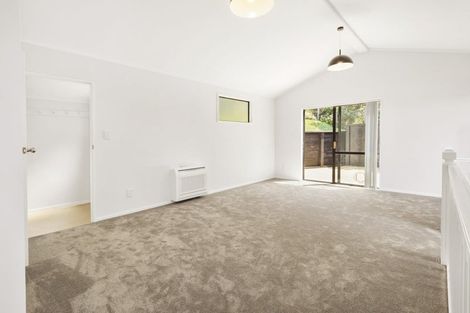 Photo of property in 51u2 View Road, Houghton Bay, Wellington, 6023