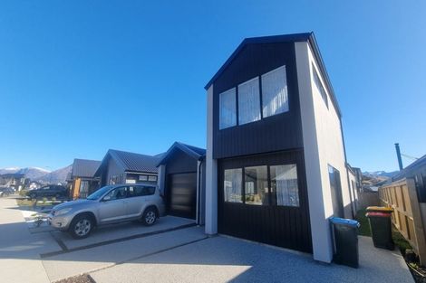 Photo of property in 6 Collie Road, Jacks Point, 9371