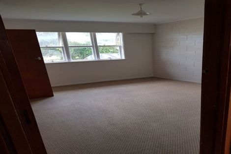 Photo of property in 2/52 Landscape Road, Papatoetoe, Auckland, 2025