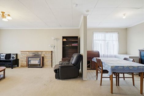 Photo of property in 90 Manuka Street, Castlecliff, Whanganui, 4501