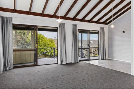 Photo of property in 2 Gladstone Grove, Richmond Heights, Taupo, 3330