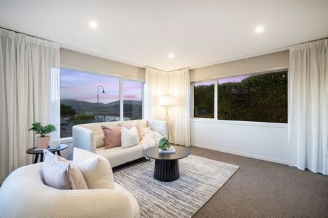 Photo of property in 48 Endeavour Drive, Whitby, Porirua, 5024