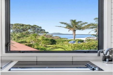 Photo of property in 16a Valley Road, Browns Bay, Auckland, 0630