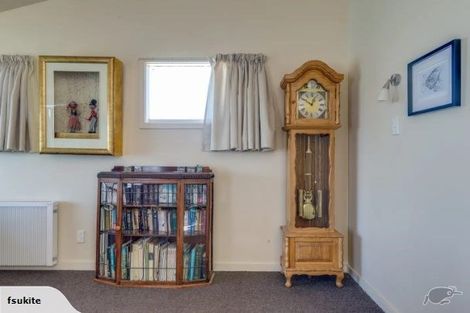 Photo of property in 27 View Road, Houghton Bay, Wellington, 6023